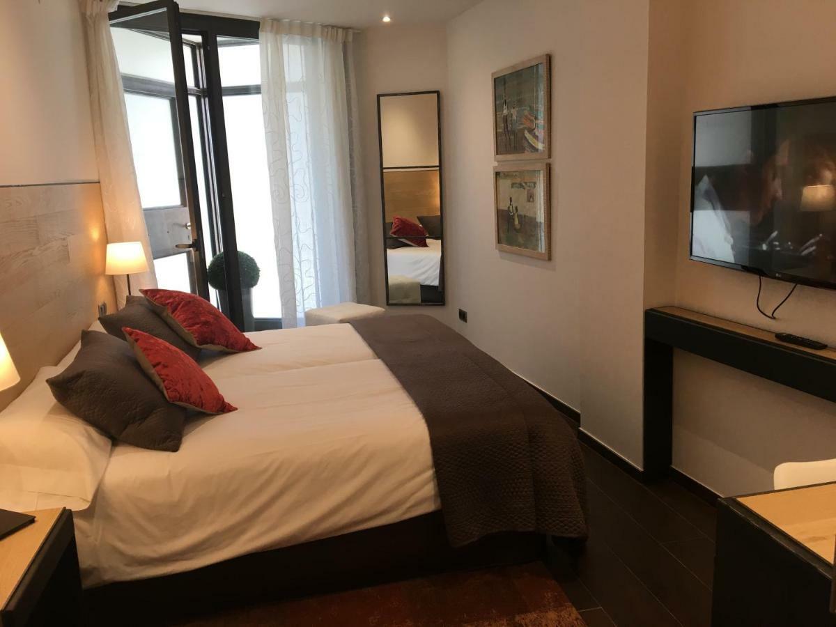 Hotel Calabria La Garriga Eksteriør bilde